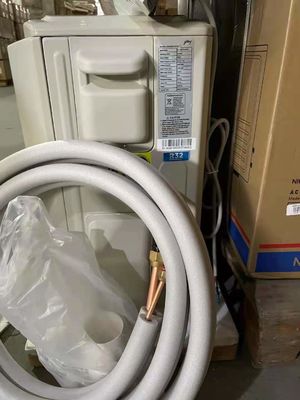 DCインバーター割れ目の壁のエアコンの冷却の暖房2P 220v 240V 30000のBTU